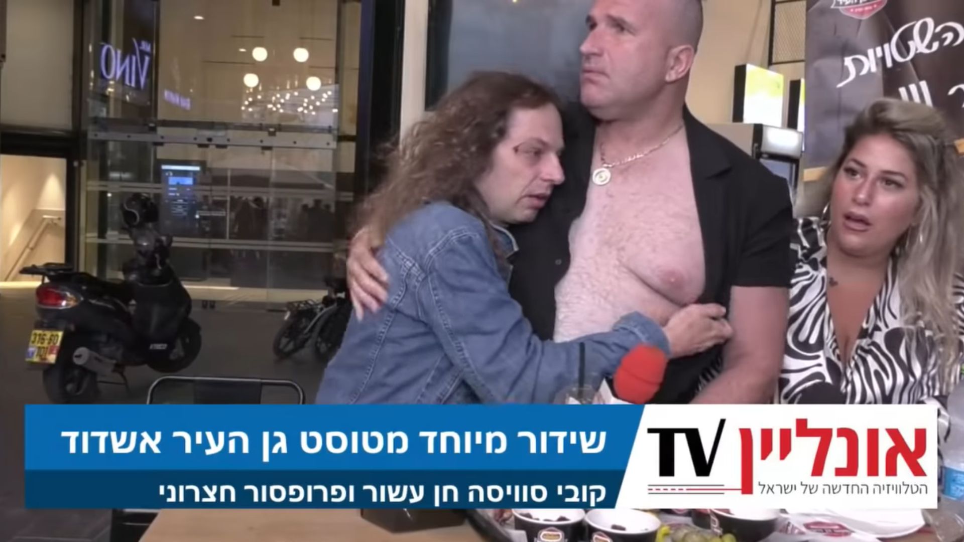 Amir Hetsroni Hit With A Chair / "Man I Sure Hope I Don't Get Hit By The Chair T...