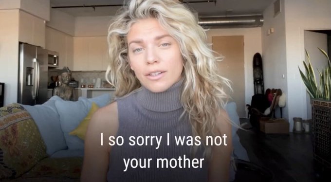 AnnaLynne McCord "Dear President Putin" / "I'm So Sorry I Was Not Your Mother" Meme Template