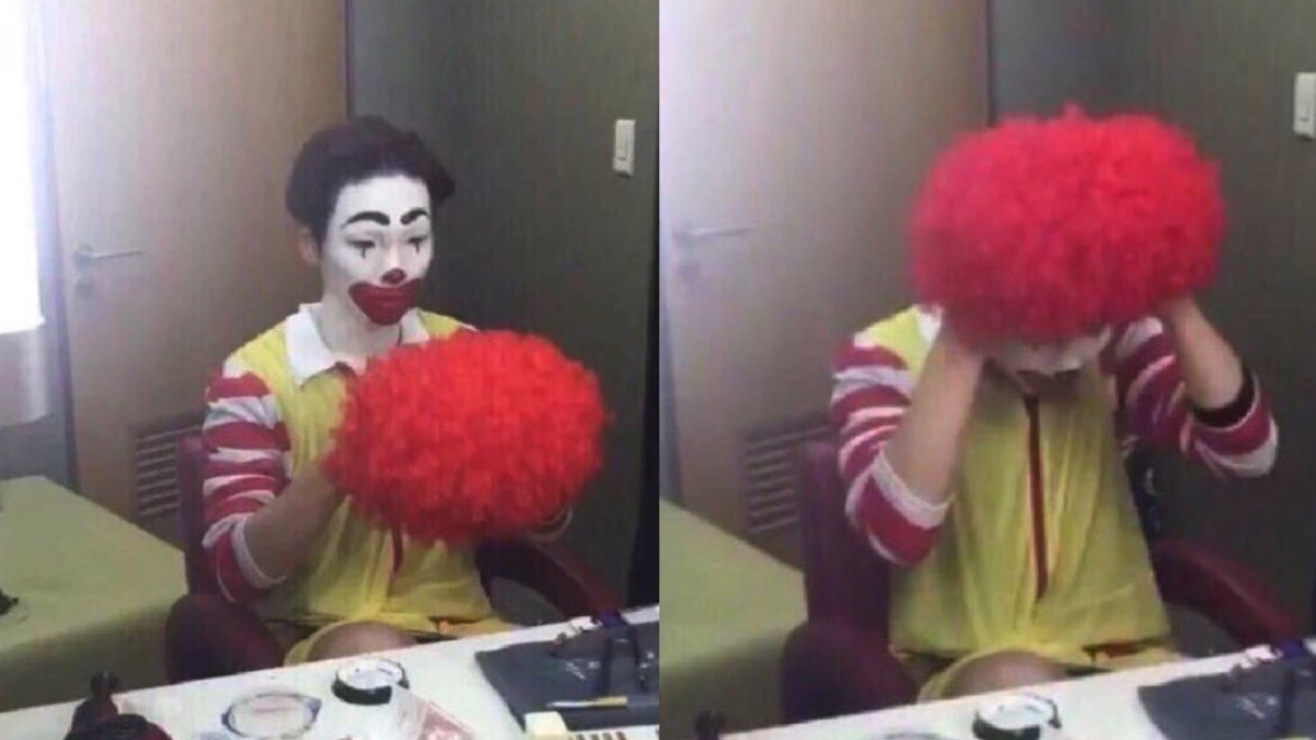 Clown Putting On Wig / Key the Clown Meme Template