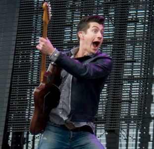 Jumping Alex Meme Template