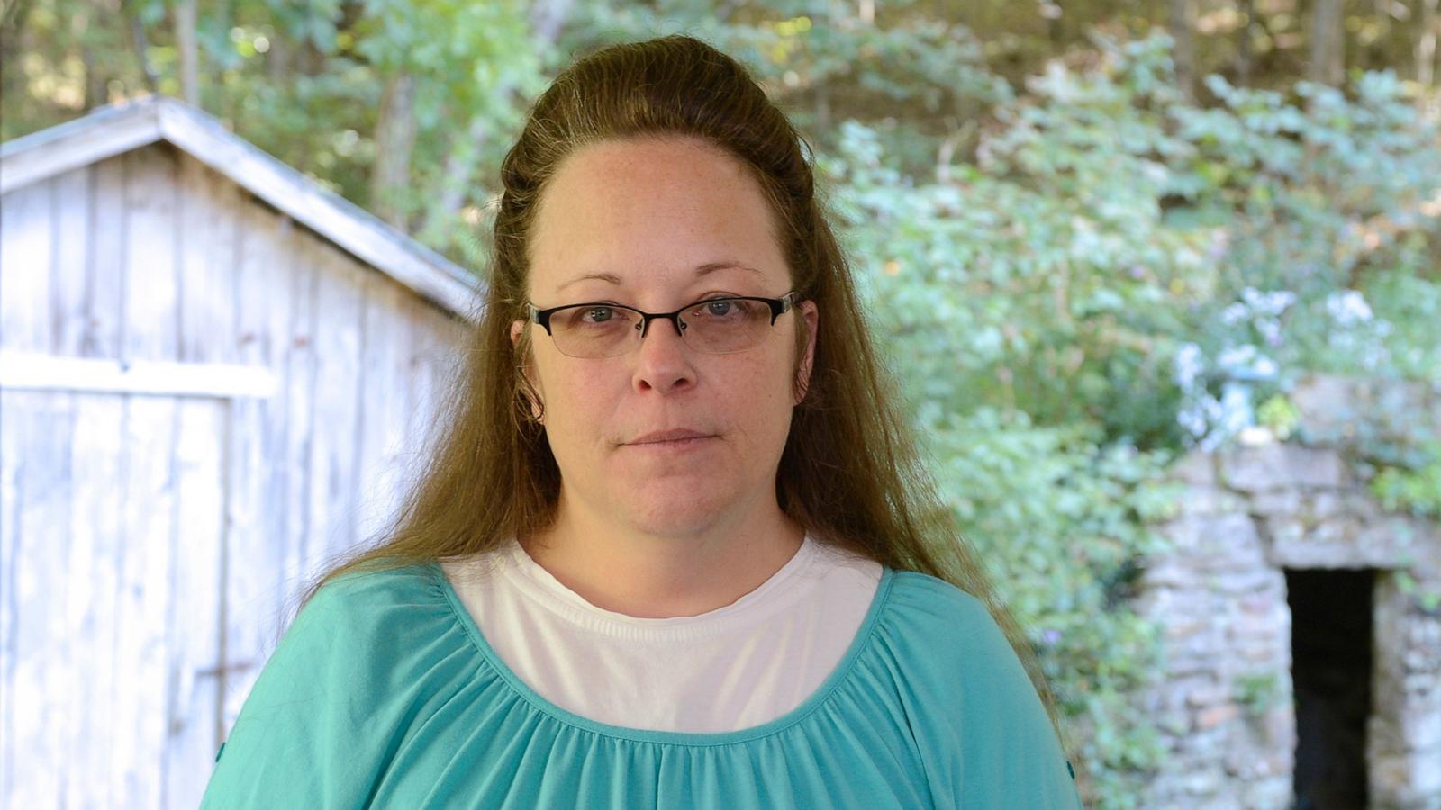 Kim Davis Marriage License Controversy