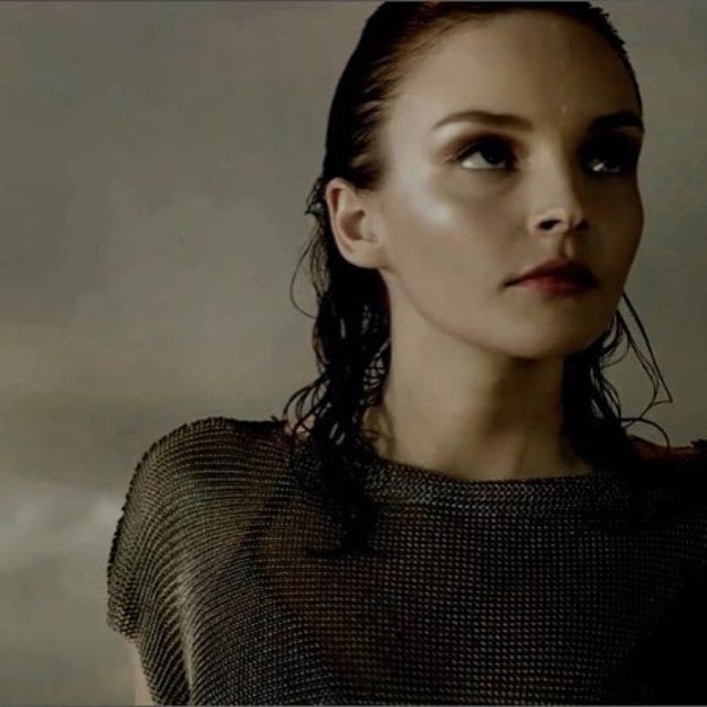 Lauren Mayberry "Leave a Trace" Trolling Meme Template