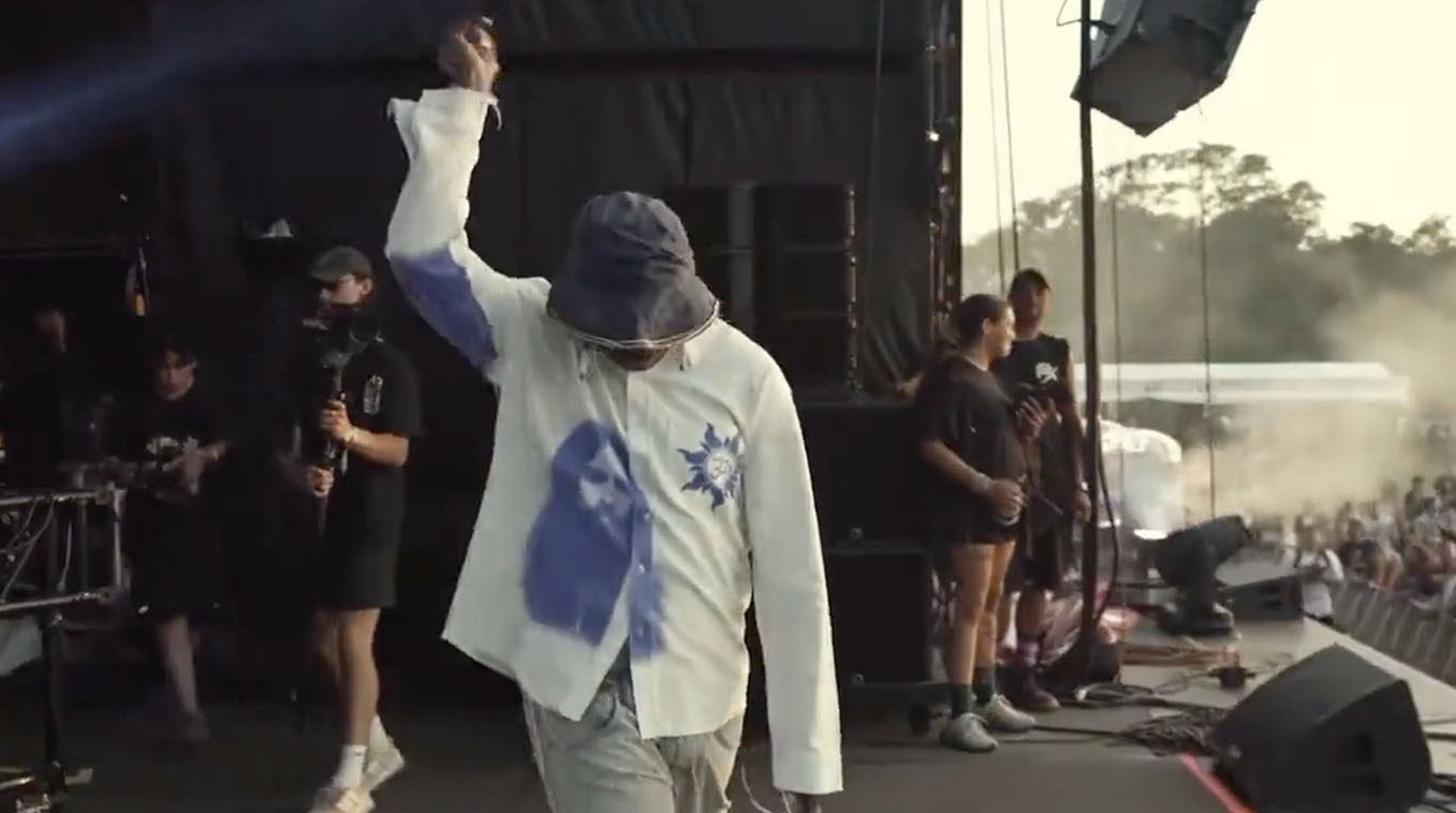 Lil Yachty Walks Out On Stage