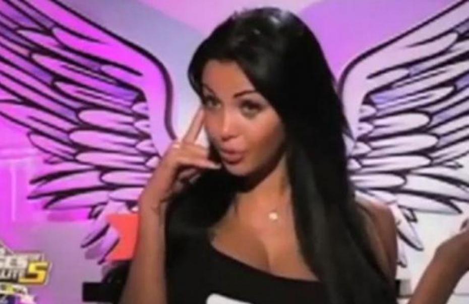 Nabilla's "Allô" parodies Meme Template