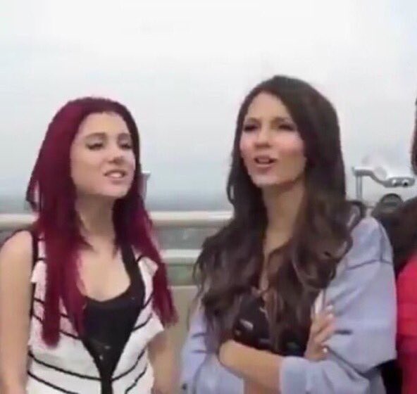 Petty Victoria Justice / I Think We All Sing