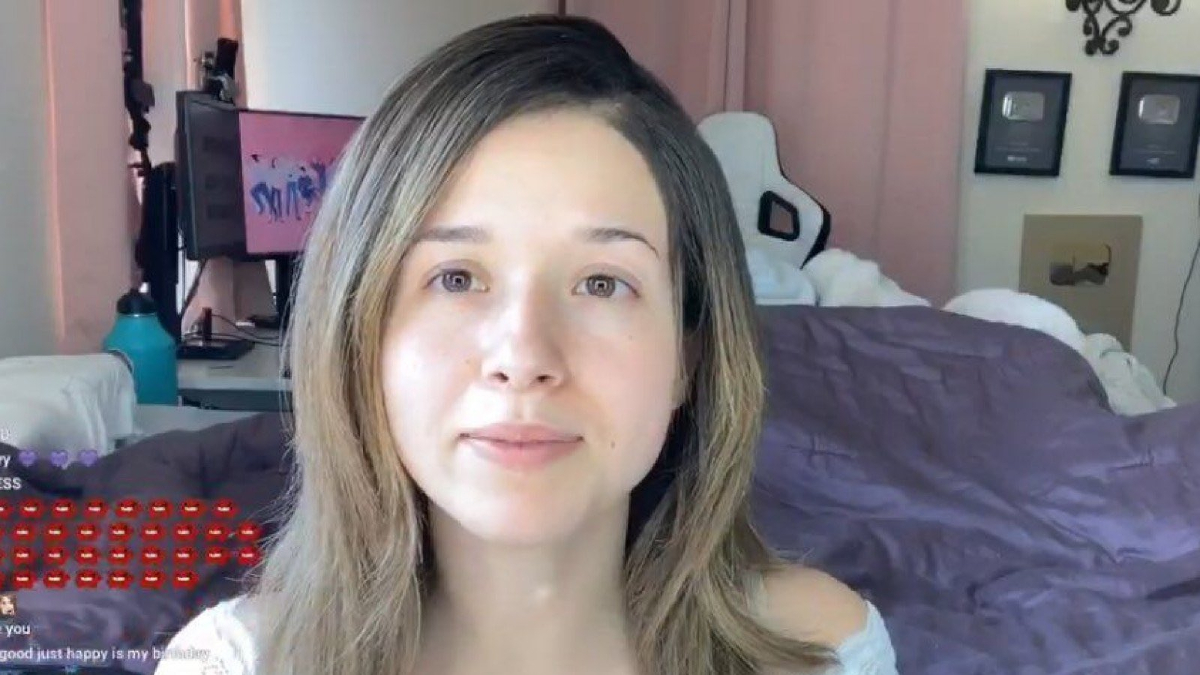 Pokimane No Makeup
