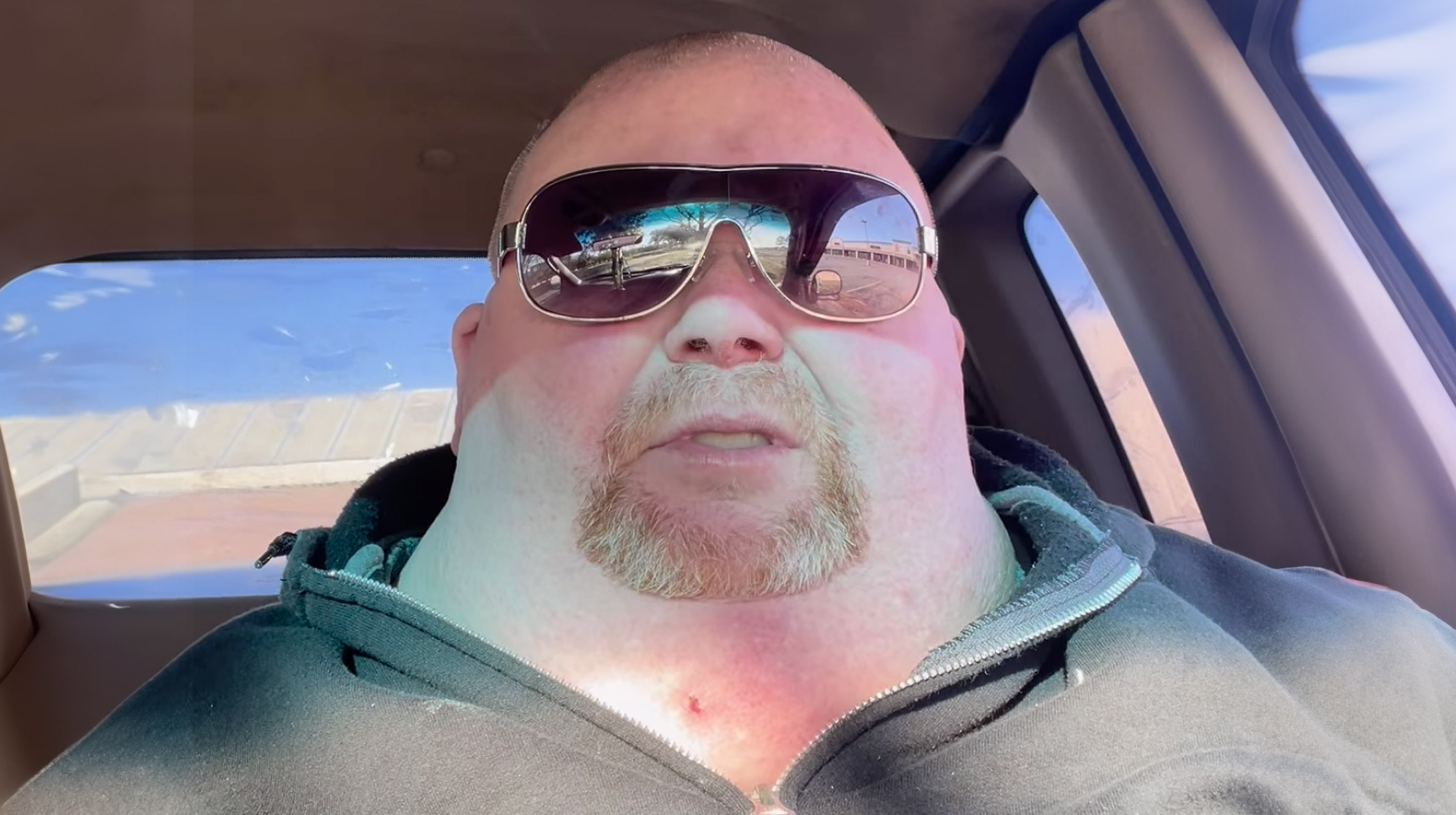 Roger Watson / No Neck Guy Meme Template