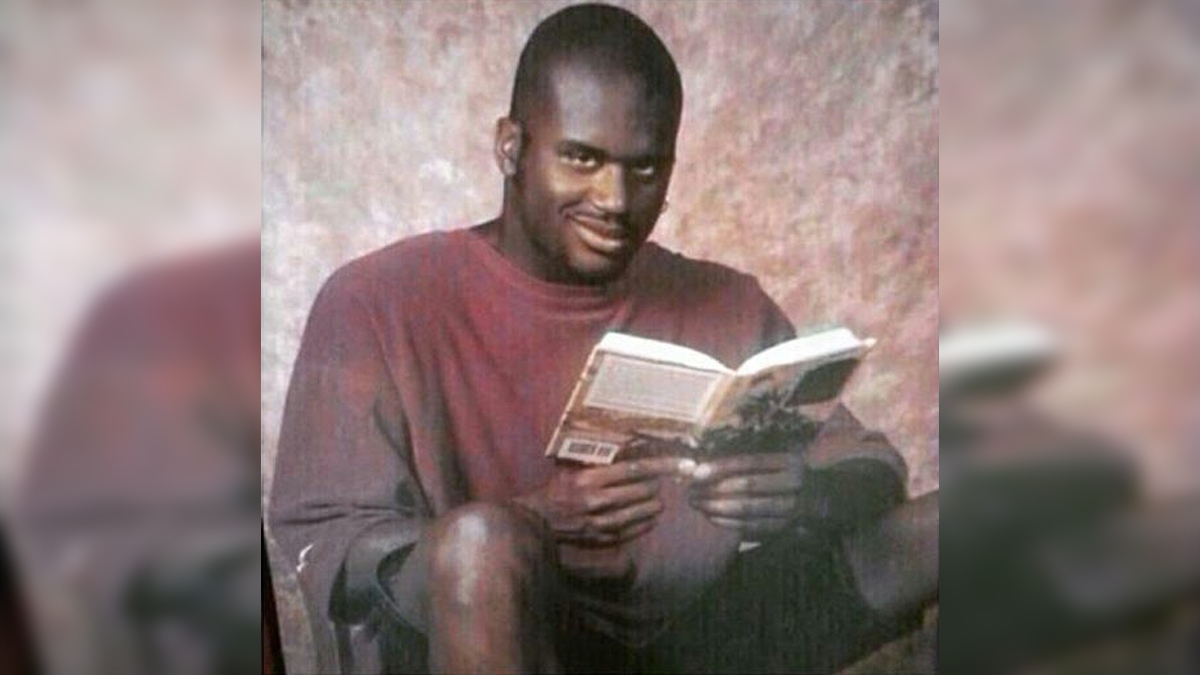 Shaq Reading
