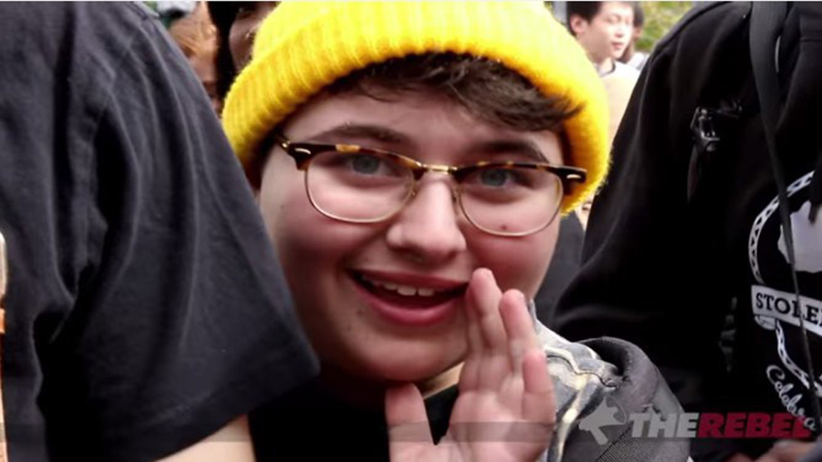 Smugglypuff Meme Template