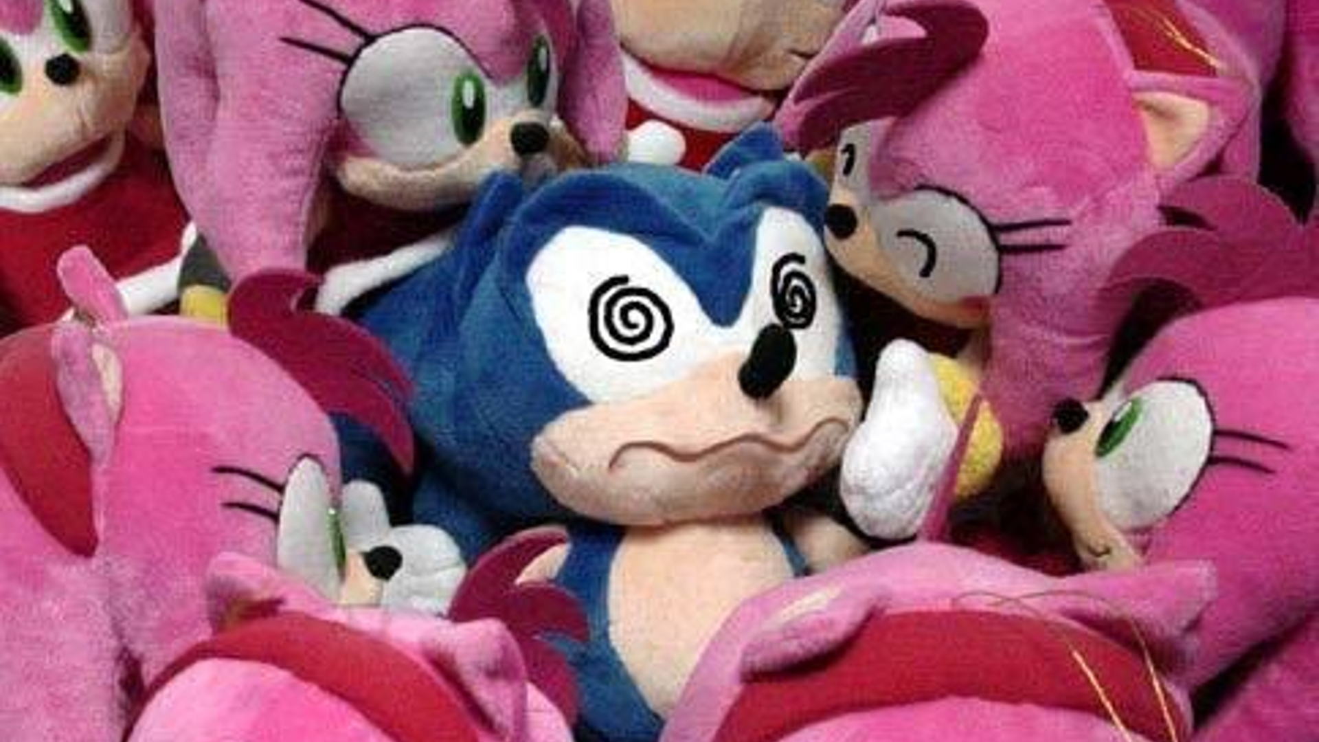Sonic Surrounded by Amy Plush Dolls