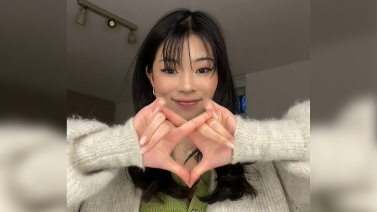 Spiderman Heart (Hand Gesture) Meme Template