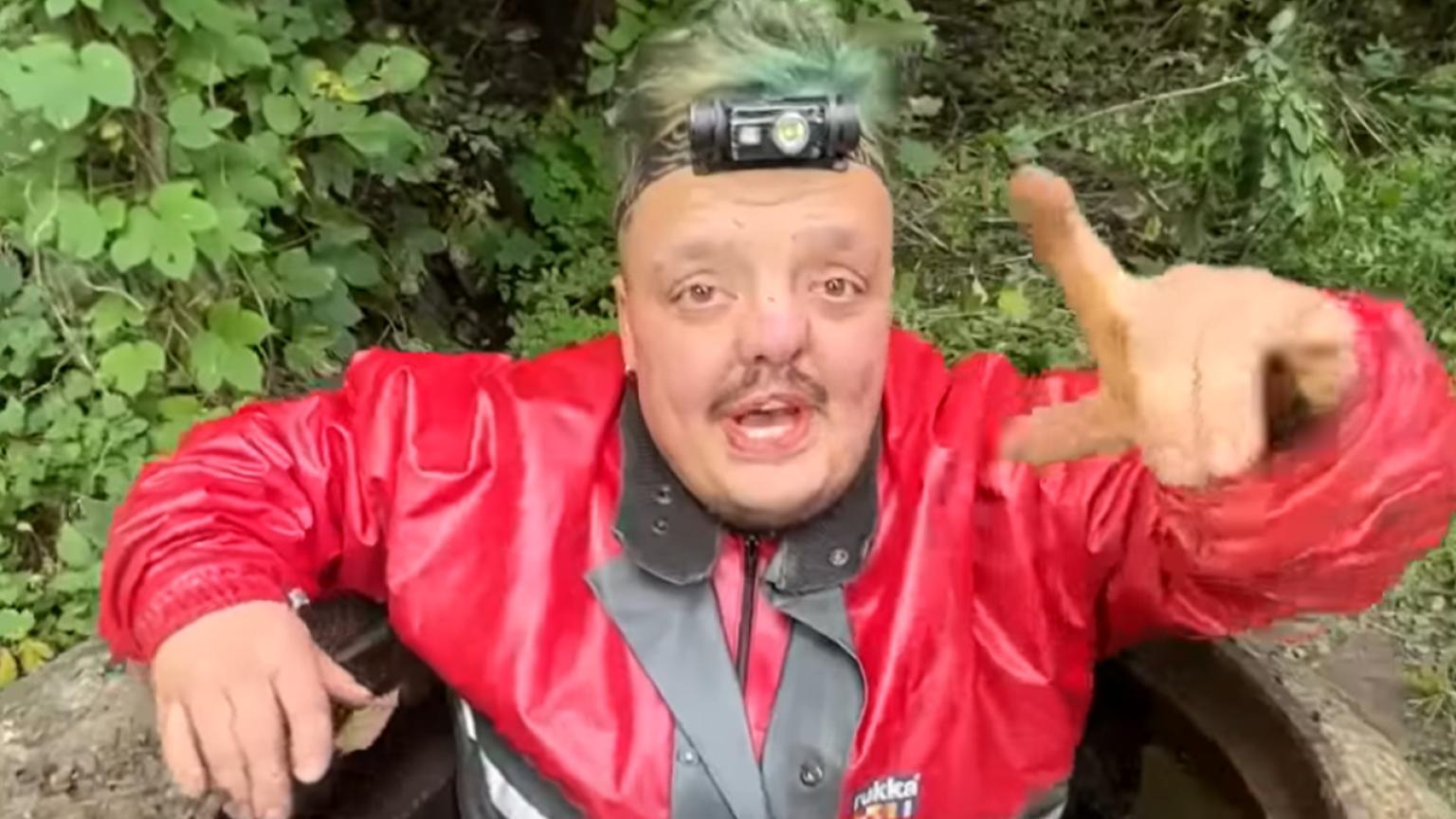 Super Sus Meme Template