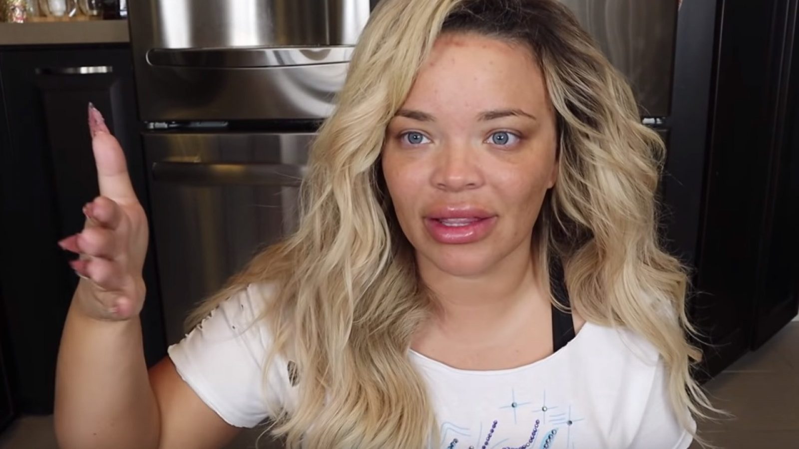 Trisha Paytas "I'm Transgender" Video
