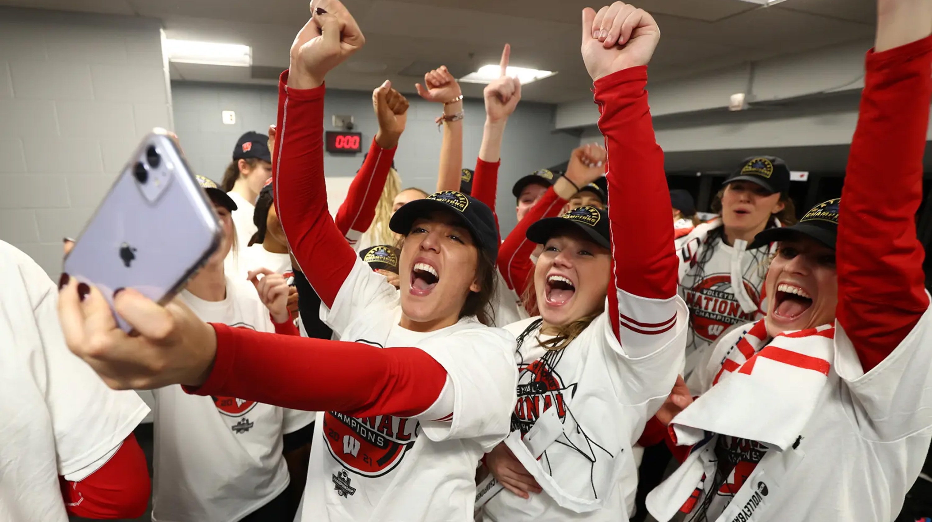 Wisconsin Volleyball Team Explicit Photo Leak